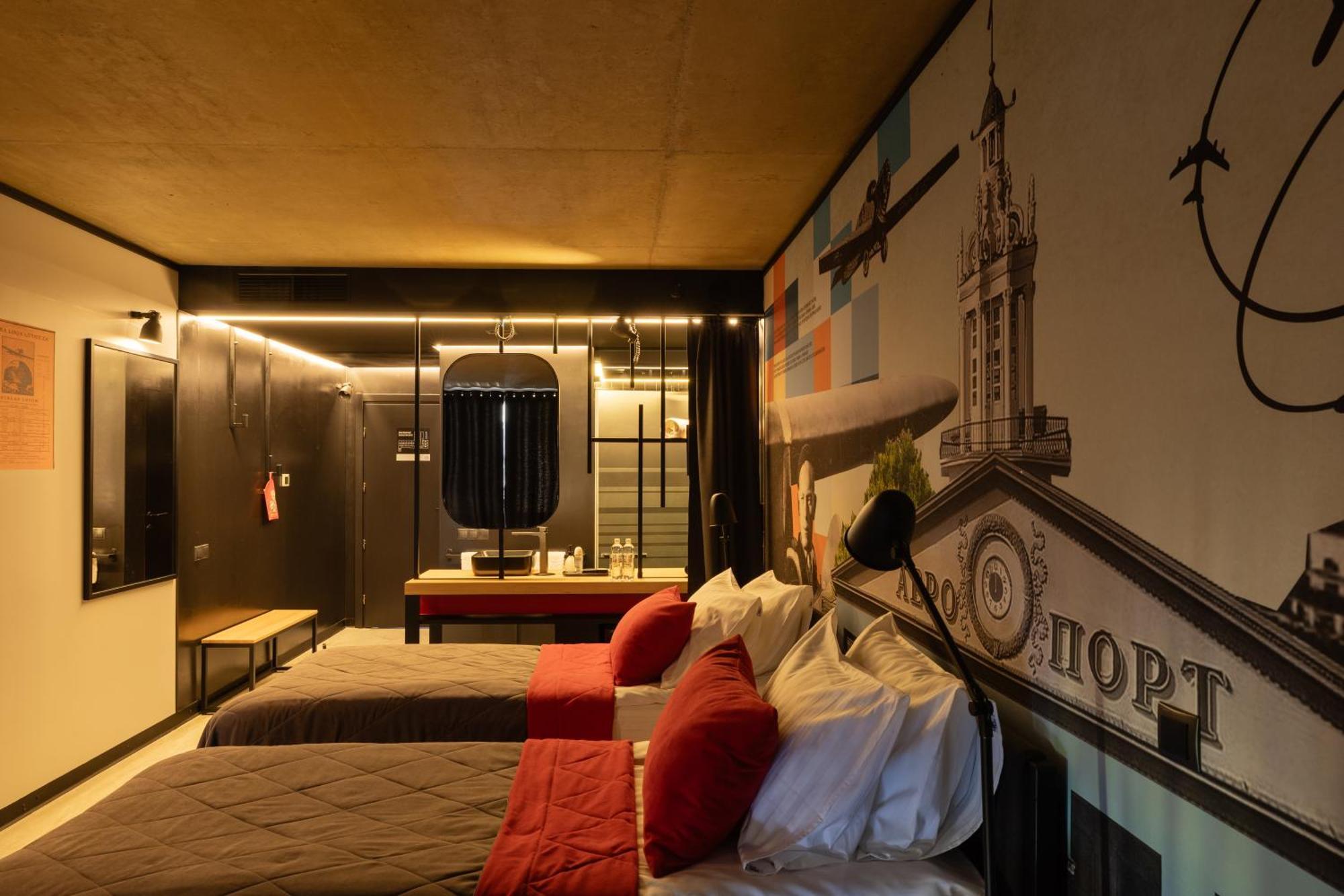 !Fest Hotel Lviv Bagian luar foto